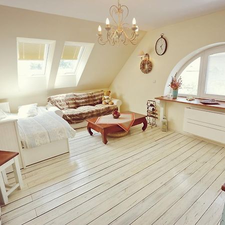 Kalvin Restaurant & Pension Rastislavice Экстерьер фото